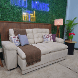 Sofá Retrátil e Reclinável com Pillowtop.